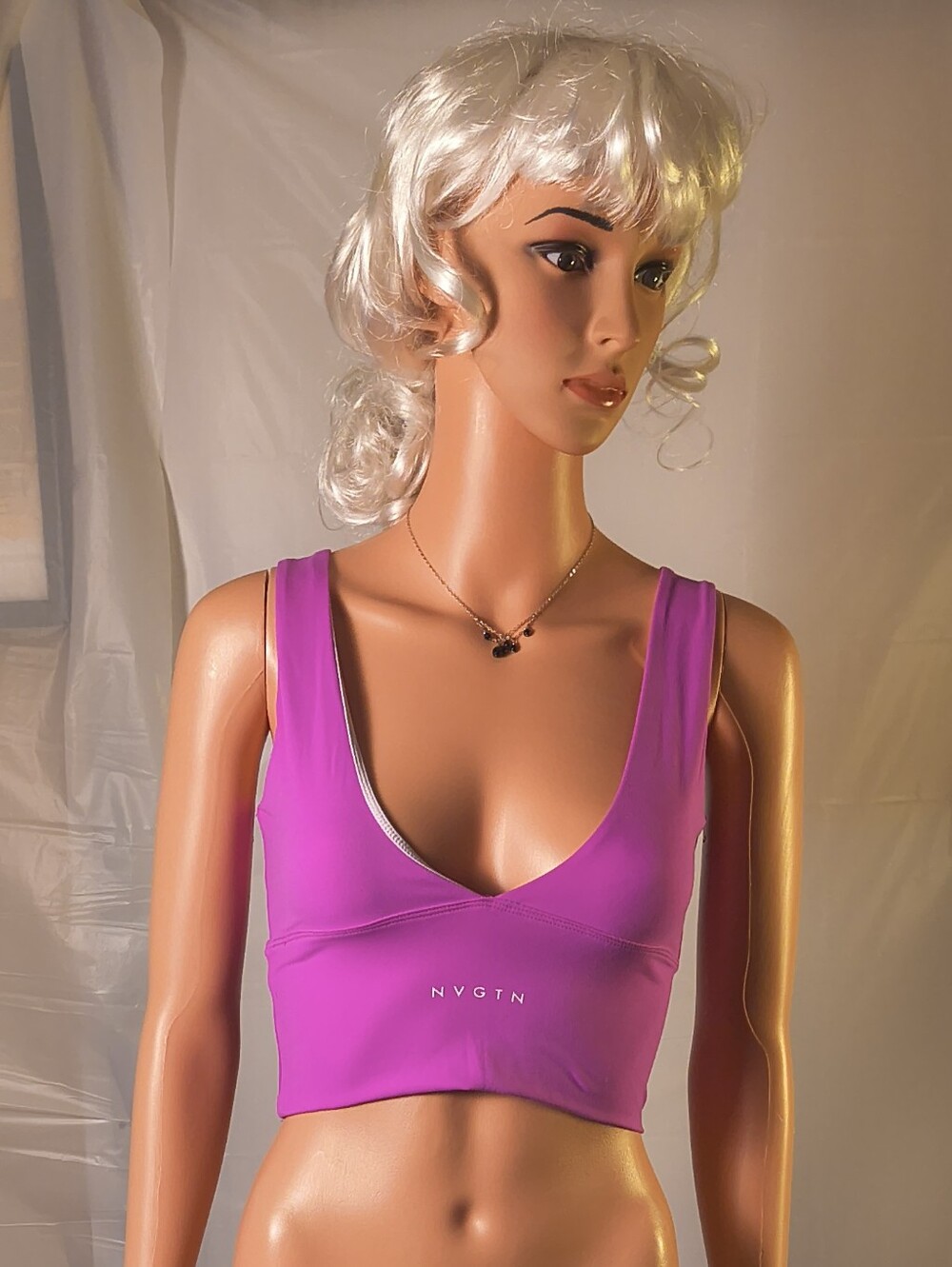 NVGTN Hot Pink V-Neck Crop Tank Top Athletic Size Small